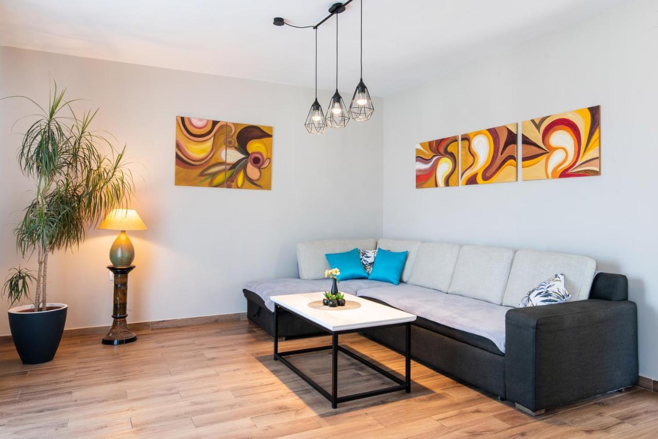Superior Apartment Sincic Пореч Екстериор снимка