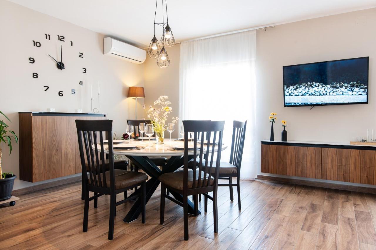 Superior Apartment Sincic Пореч Екстериор снимка