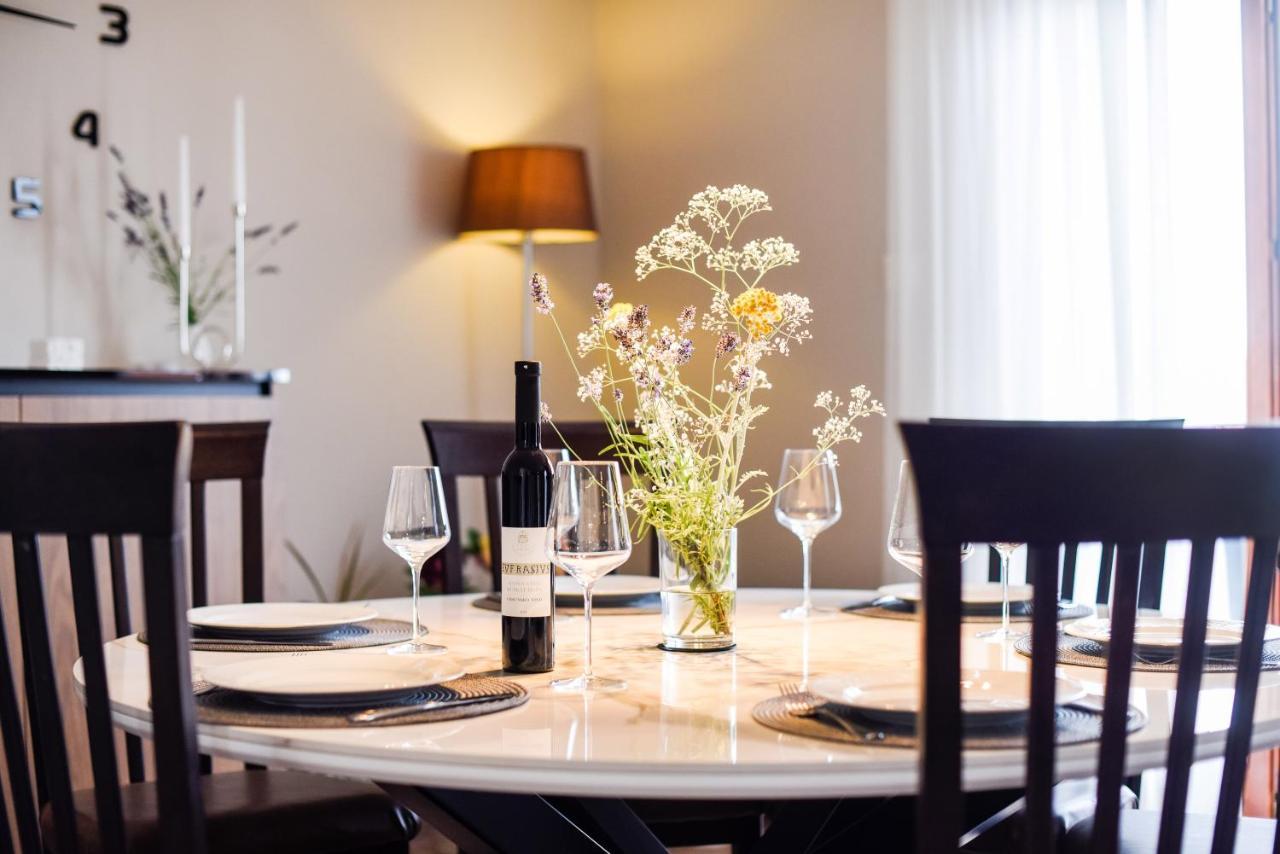 Superior Apartment Sincic Пореч Екстериор снимка