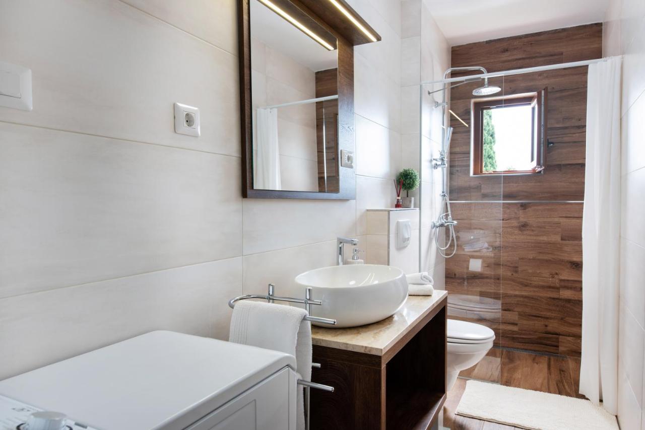 Superior Apartment Sincic Пореч Екстериор снимка
